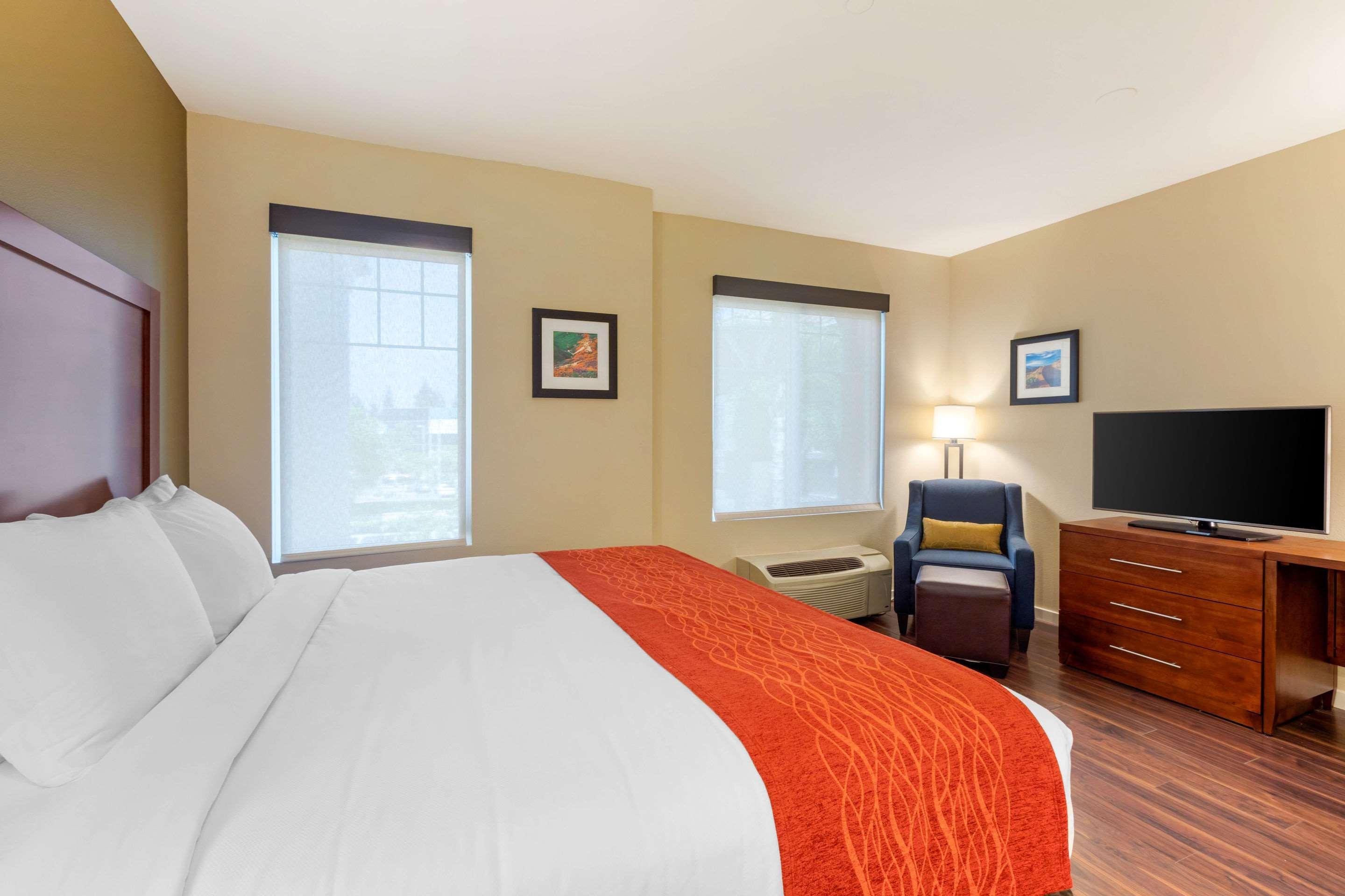 Comfort Inn & Suites Near Ontario Airport Kültér fotó