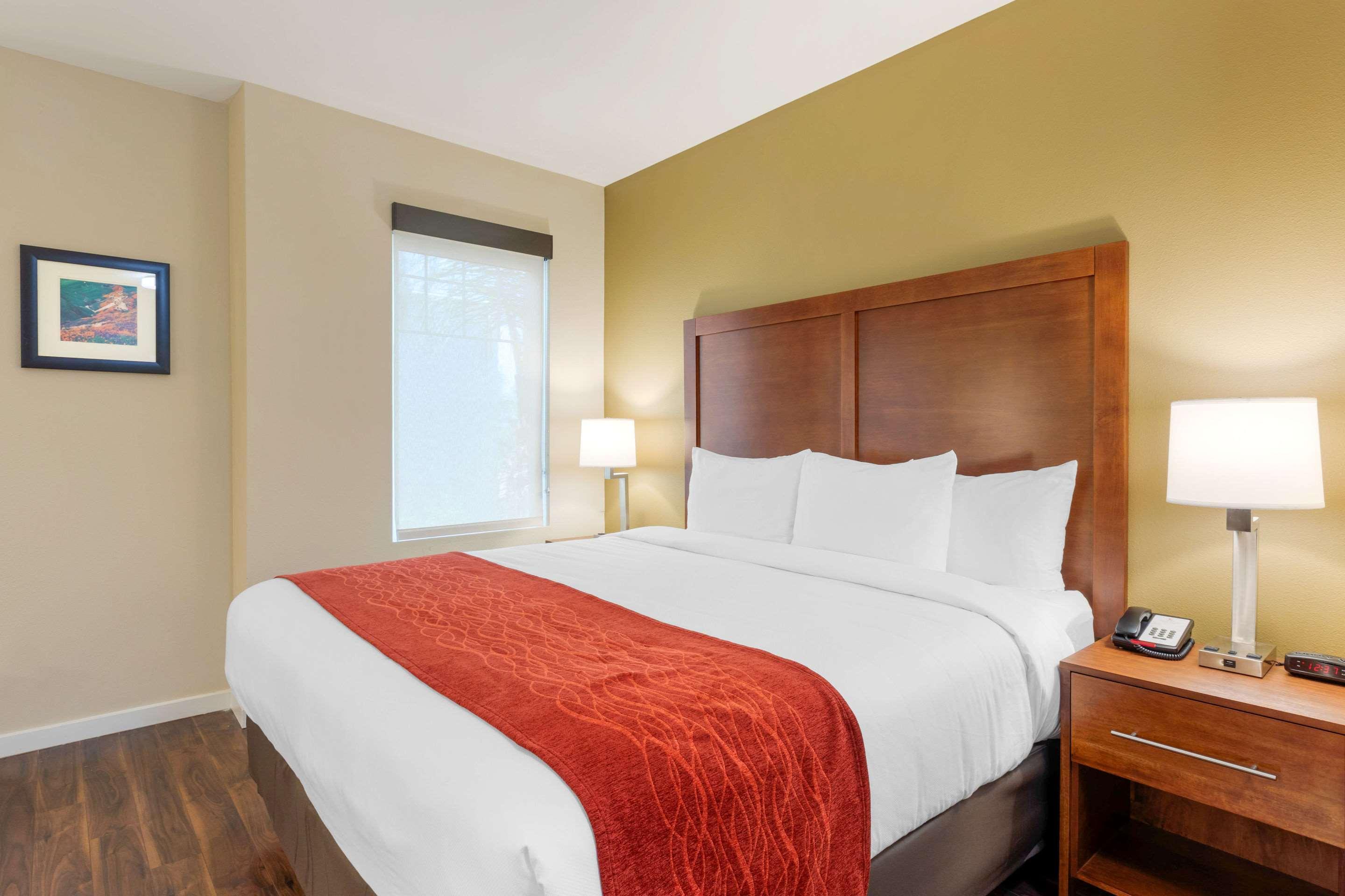 Comfort Inn & Suites Near Ontario Airport Kültér fotó
