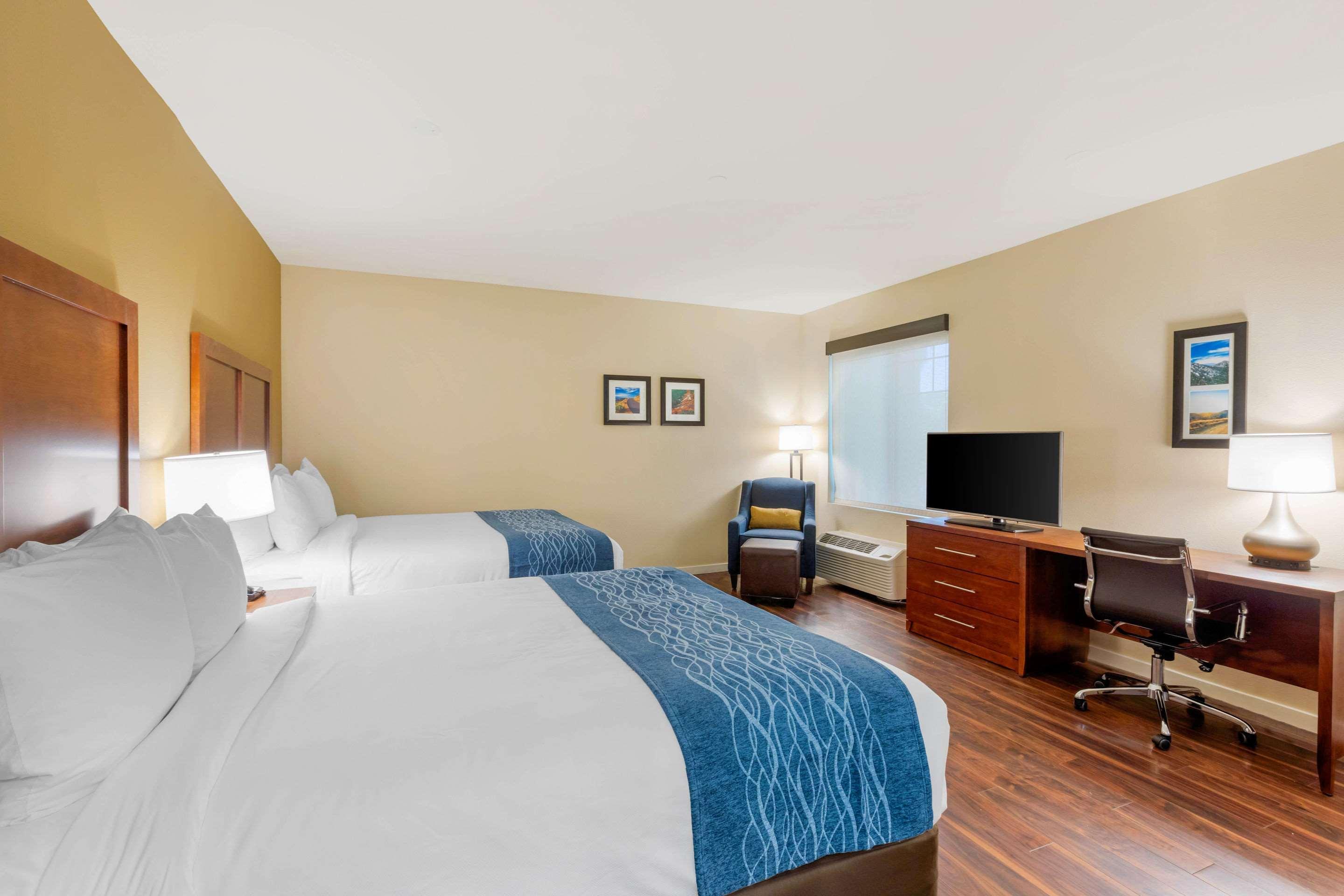 Comfort Inn & Suites Near Ontario Airport Kültér fotó