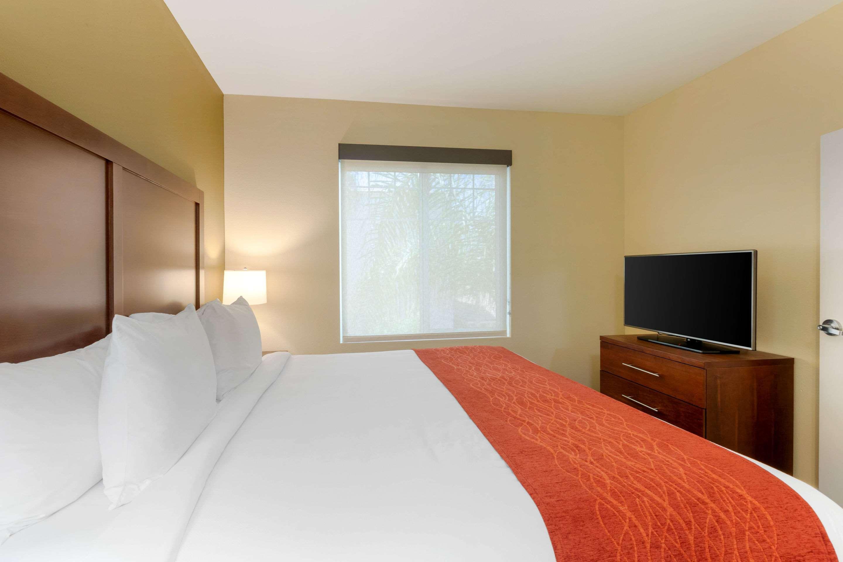 Comfort Inn & Suites Near Ontario Airport Kültér fotó