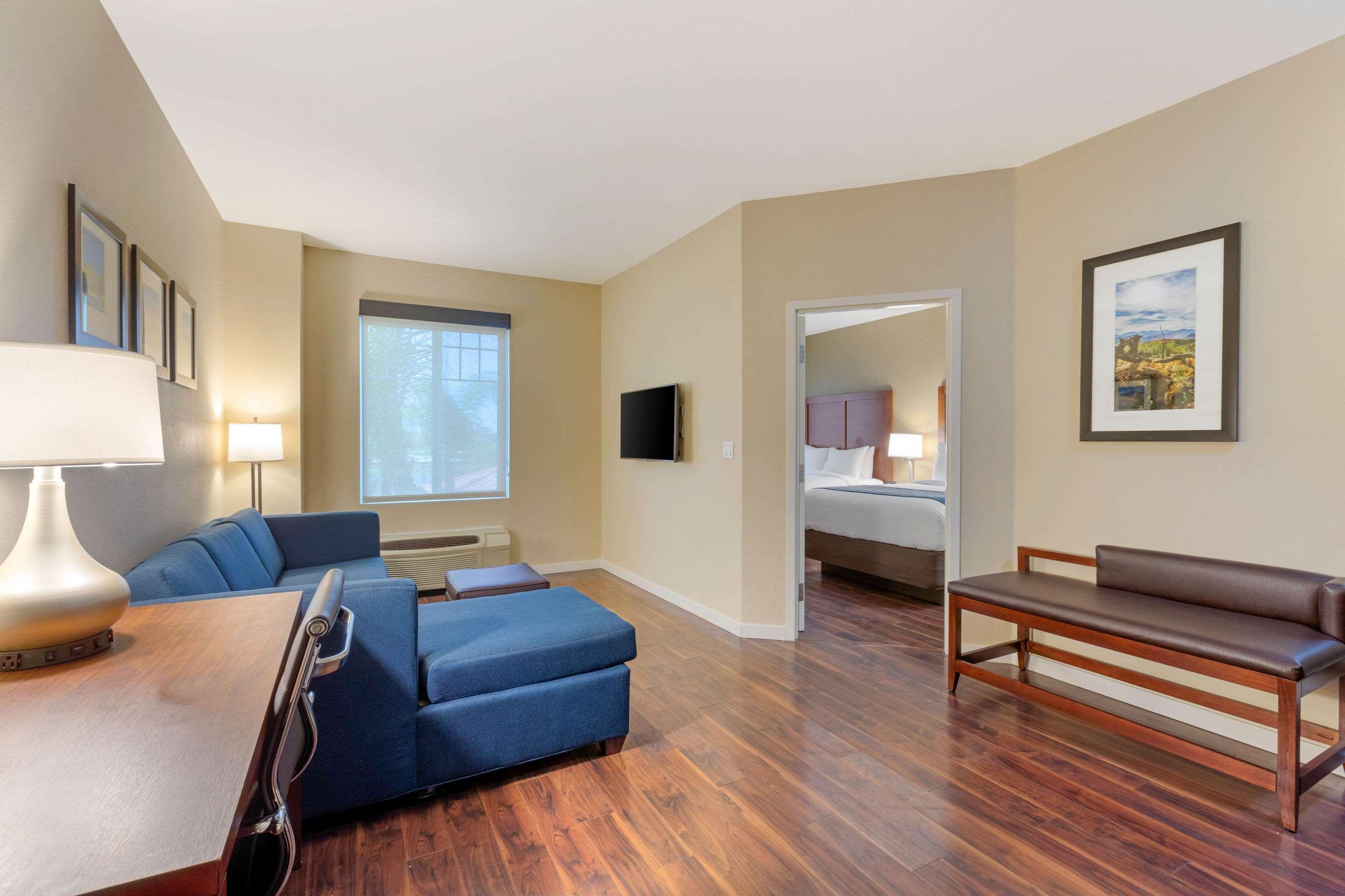Comfort Inn & Suites Near Ontario Airport Kültér fotó
