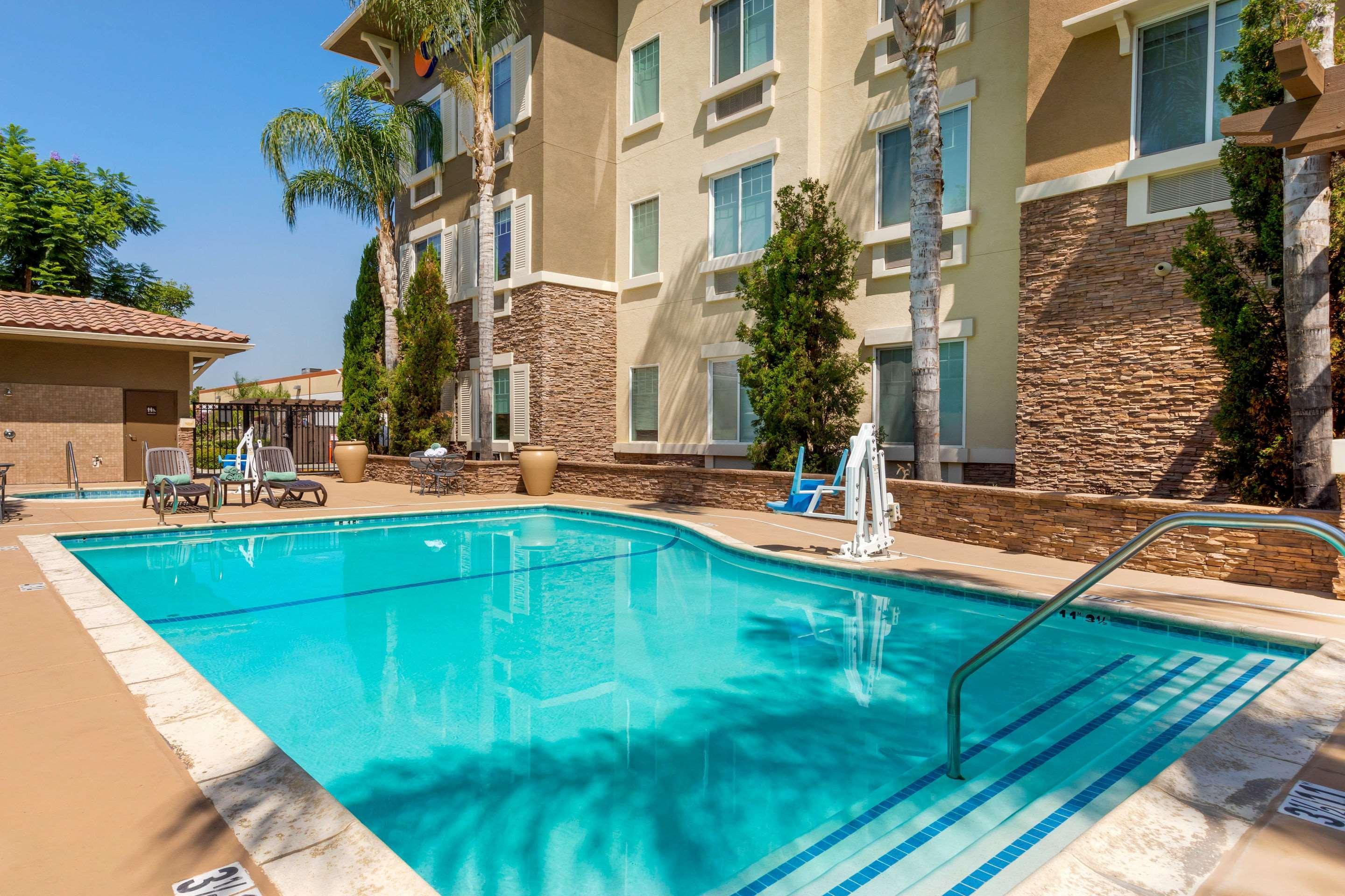 Comfort Inn & Suites Near Ontario Airport Kültér fotó