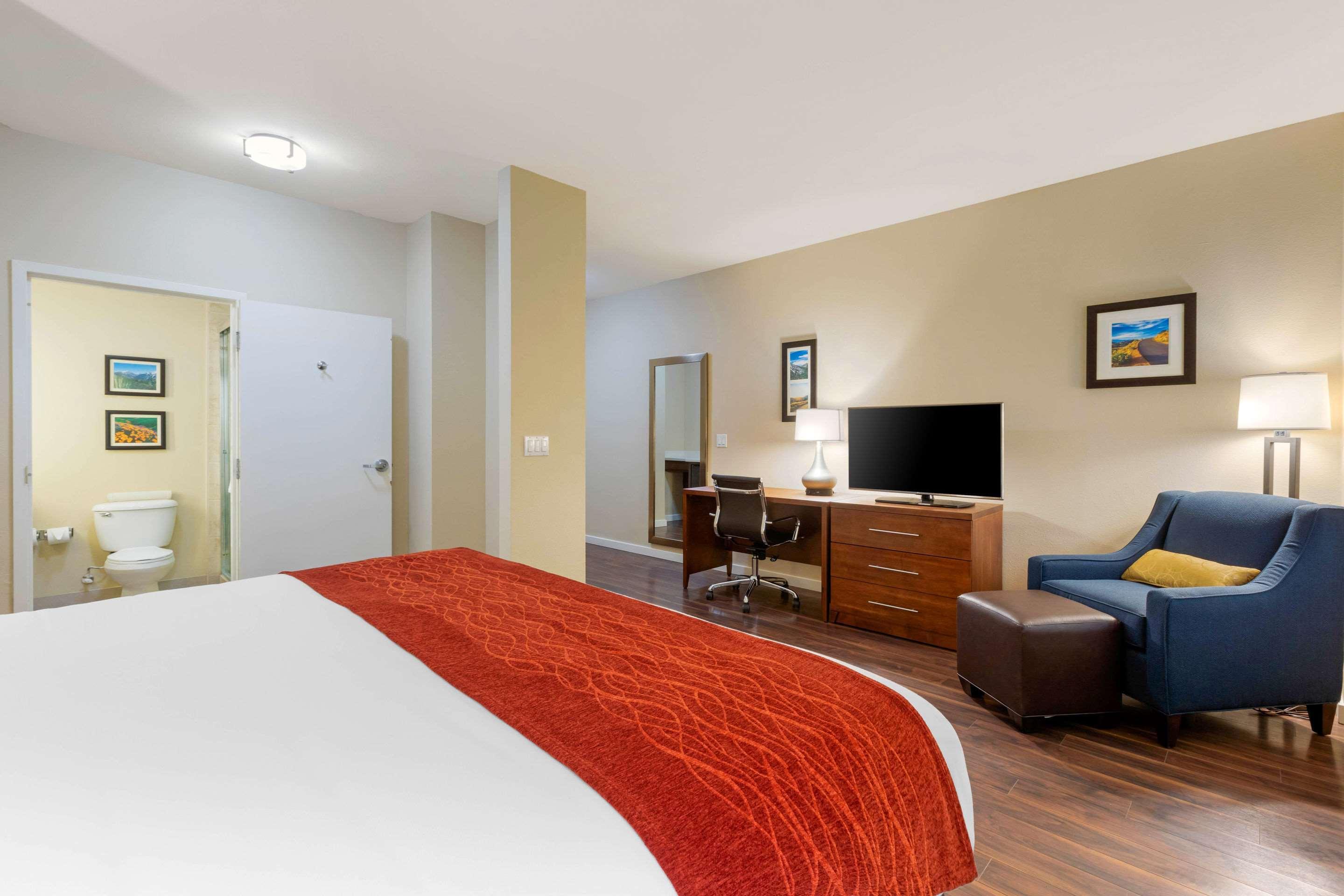 Comfort Inn & Suites Near Ontario Airport Kültér fotó