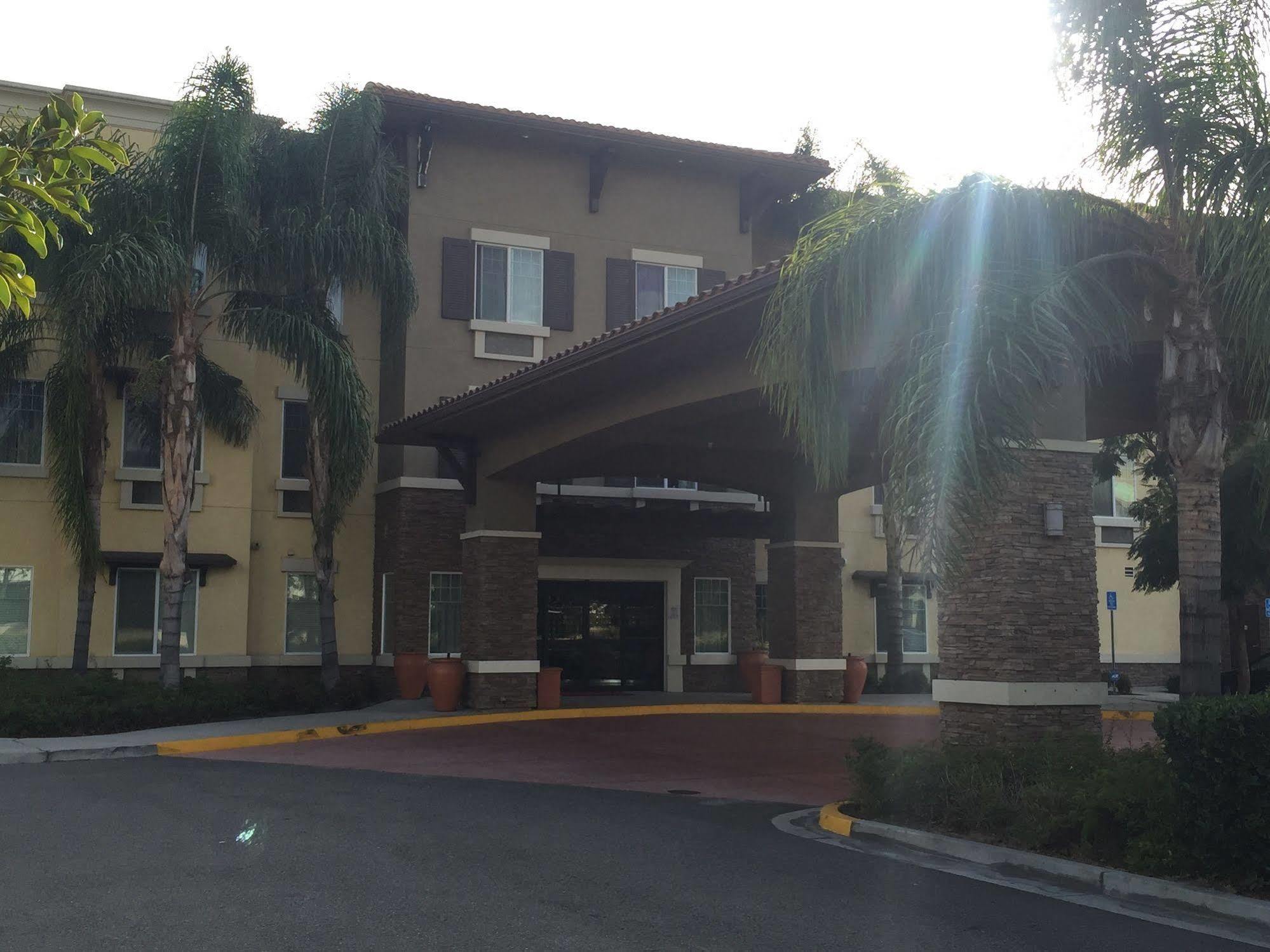 Comfort Inn & Suites Near Ontario Airport Kültér fotó